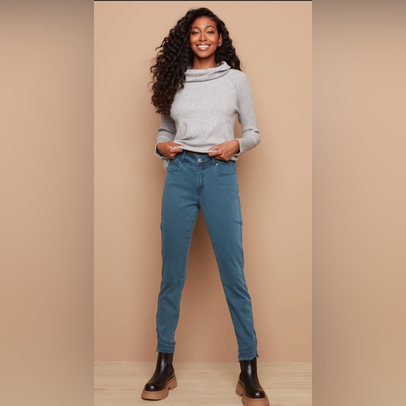 Charlie B Frayed Hem Ankle Jeans in Balsam - Picture 1 of 11